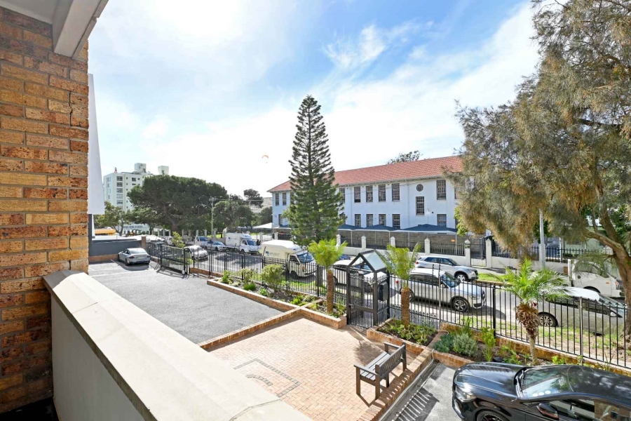 To Let 2 Bedroom Property for Rent in Sea Point Western Cape